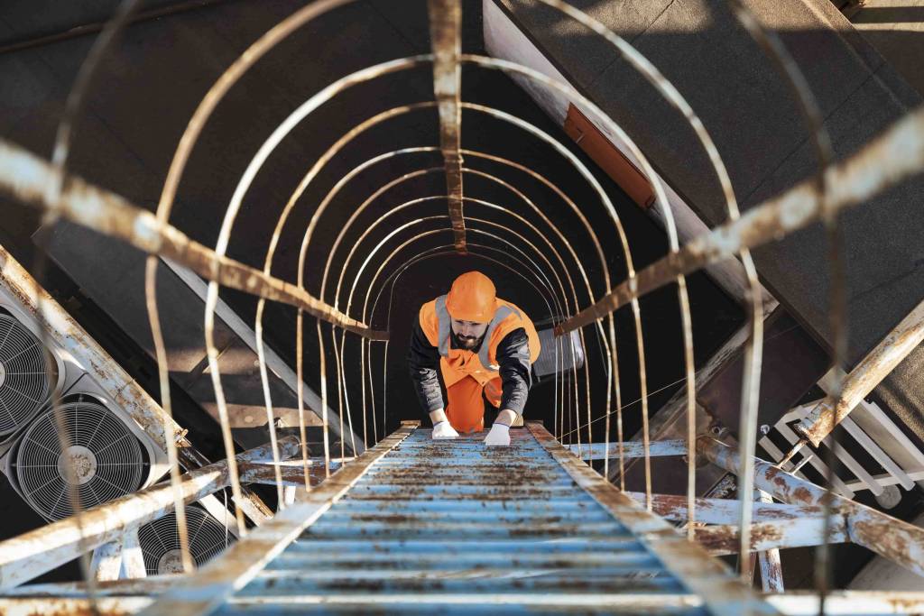 lavoratori in spazi confinati